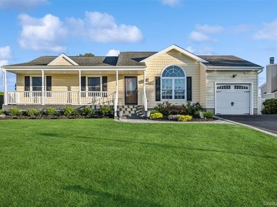 45 Meadow Court, Manorville, NY, 11949
