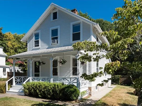 54 Old Quarry Rd, Guilford, CT 06437
