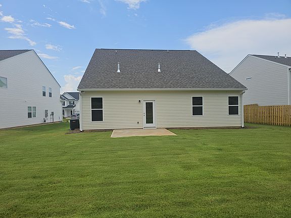 5th image of 431 Midland Pines Drive #06