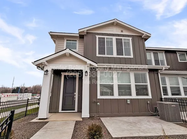 4100 W Cirrus Ln, Eagle, ID 83616