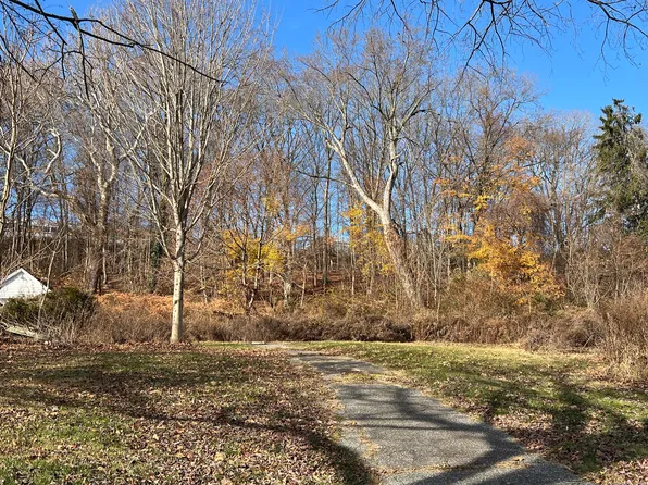 89 Bridgeport Avenue, Shelton, CT 06484