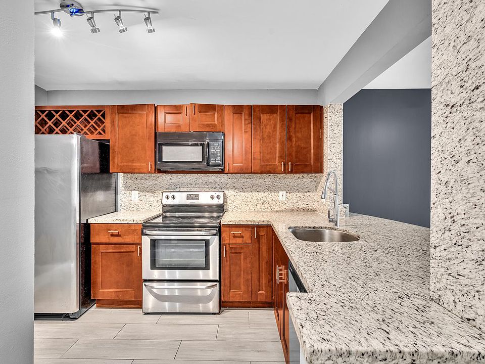 1st image of 109 Lake Emerald Dr APT 108