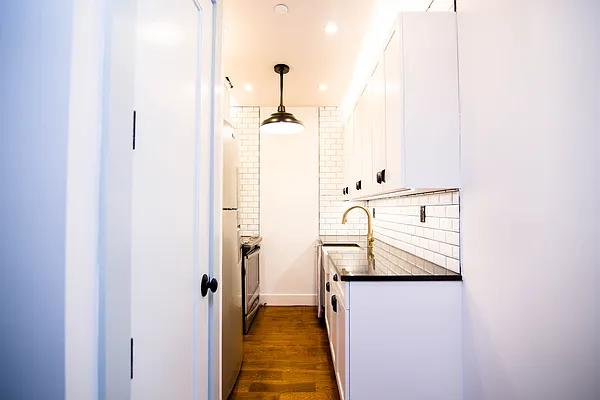 Rented by Nooklyn NYC LLC | media 19