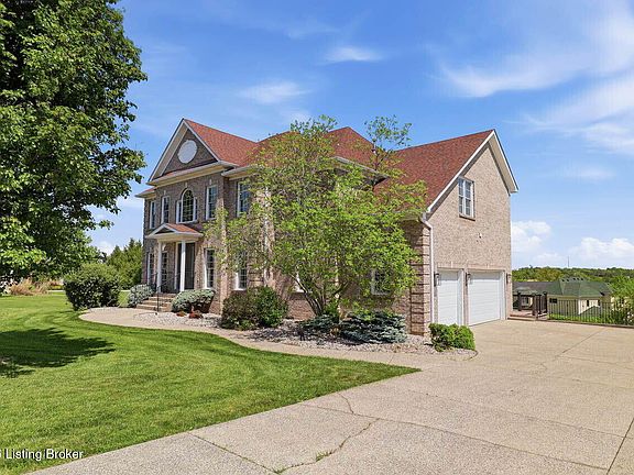 5th image of 3907 Clarke Pointe Ct