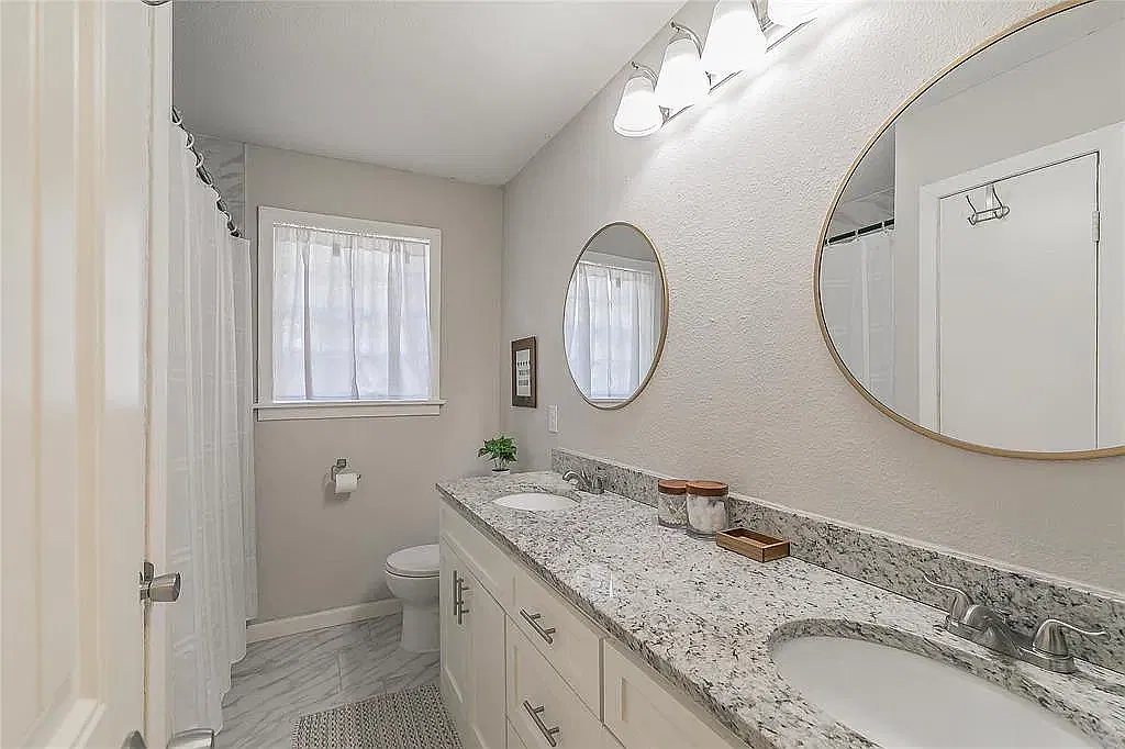 3 bed, 1595 sqft, $2,000 — Photo 2