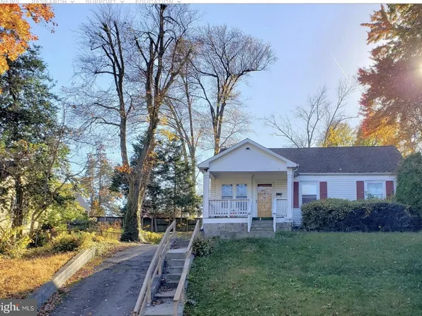 2050 Cherri Dr, Falls Church, VA 22043