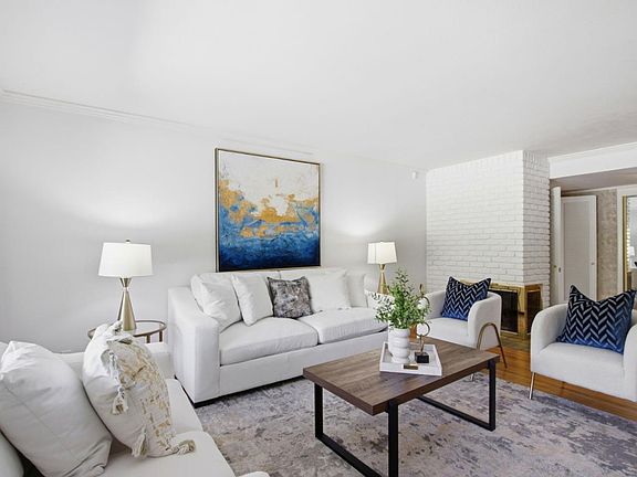 4th image of 1141 Covington Rd