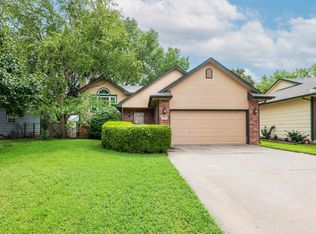 6175 Quail Ridge Ct, Wichita, KS 67220