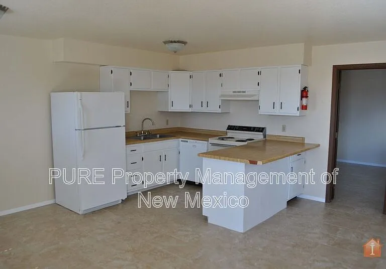 1707 E 23rd St #4 — Photo 2