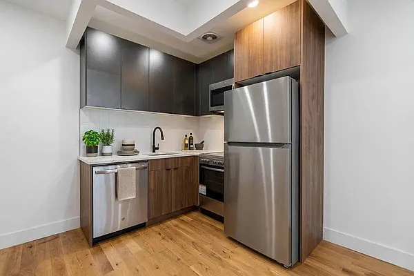 Kitchen, photo 1