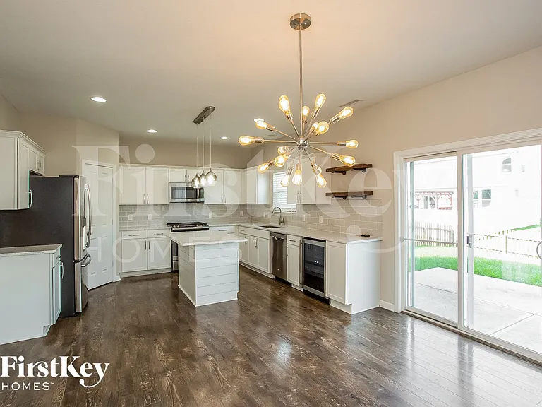10576 Glenwyck Pl — Photo 4