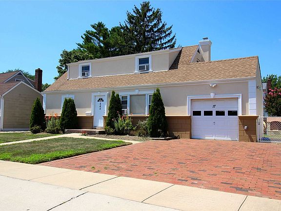 2nd image of 545 Kings Ave