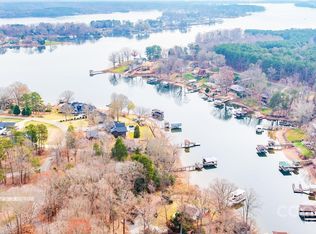 8237 Lymnos Ln, Sherrills Ford, NC 28673