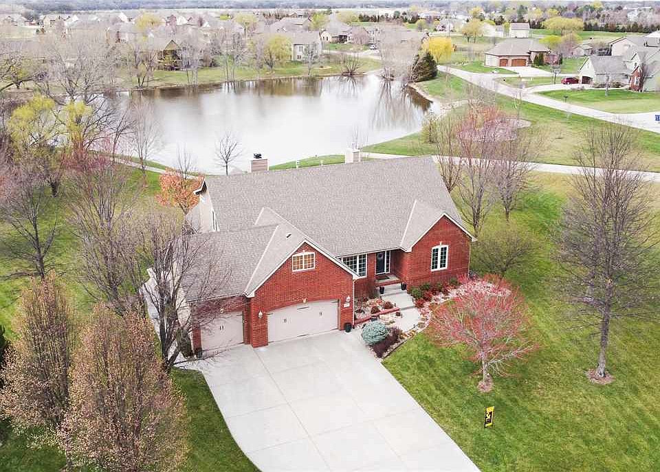 1st image of 217 Sienna Ct