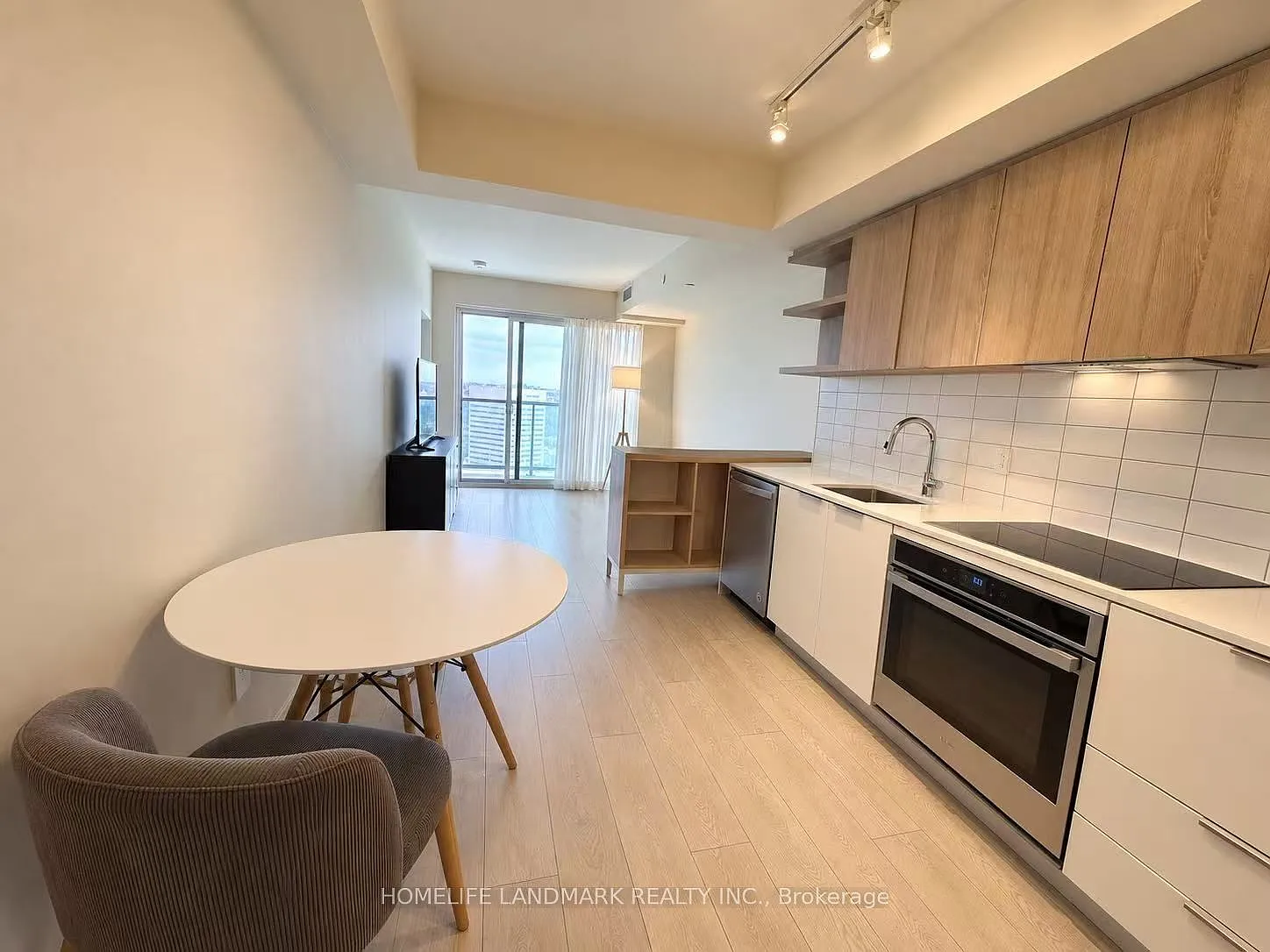 2 bed, $2,200 — Photo 4