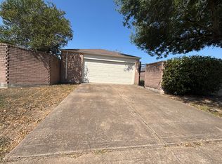 15910 Los Altos Dr, Houston, TX 77083