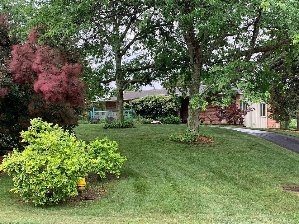 1st image of 1349 Skyway Dr