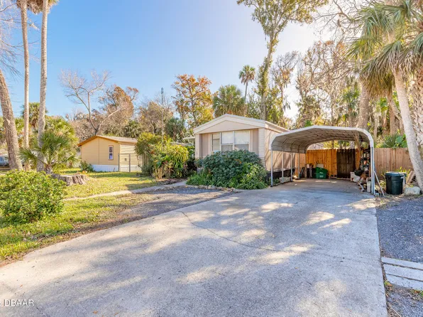 1051 N Green Acres Cir, South Daytona, FL 32119