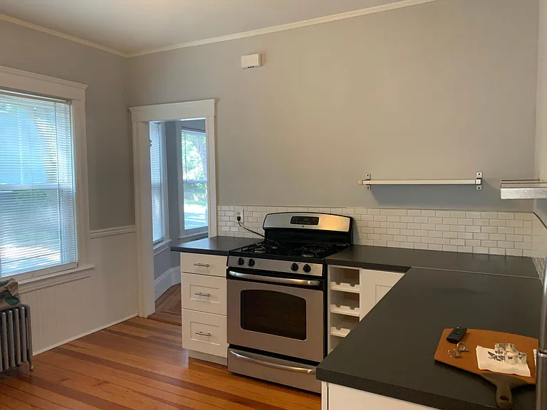 255 Cypress St #1 — Photo 10