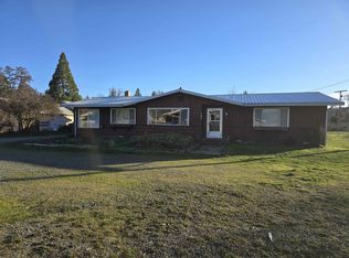 11825 Diggles St, Fort Jones, CA 96032