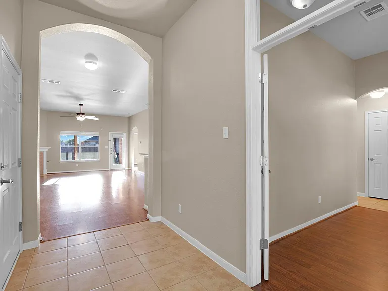 4494 Heritage Well Ln — Photo 7