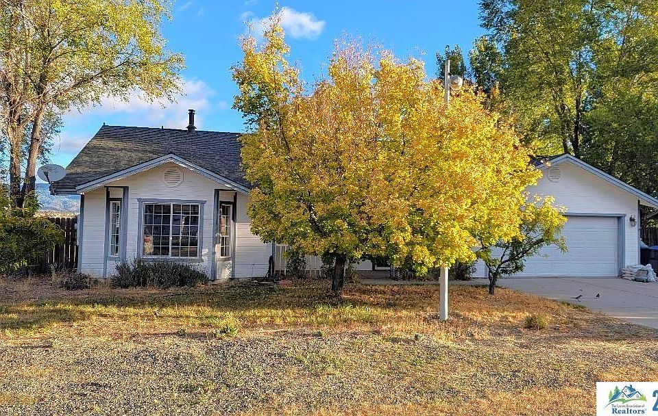 1st image of 704-375 Anita Dr