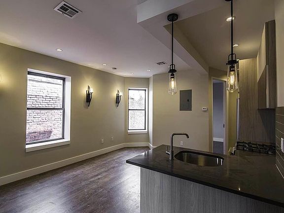 2nd image of 92 Decatur St APT 4F