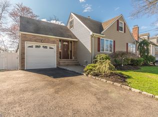 5 Kathryn St, Clark, NJ 07066