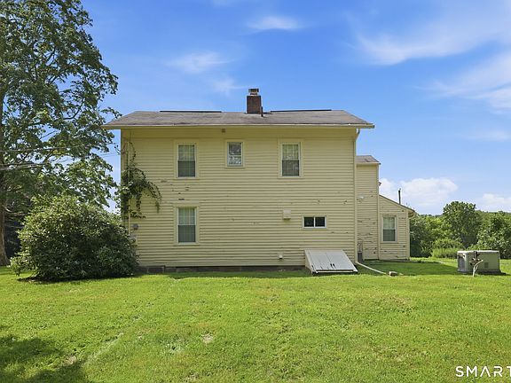4th image of 137 Parmelee Hill Road