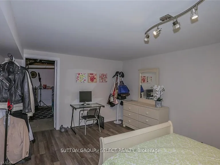 70 Fiddlers Green Rd #22 — Photo 17