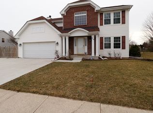 414 Blue Ridge Dr, Oswego, IL 60543