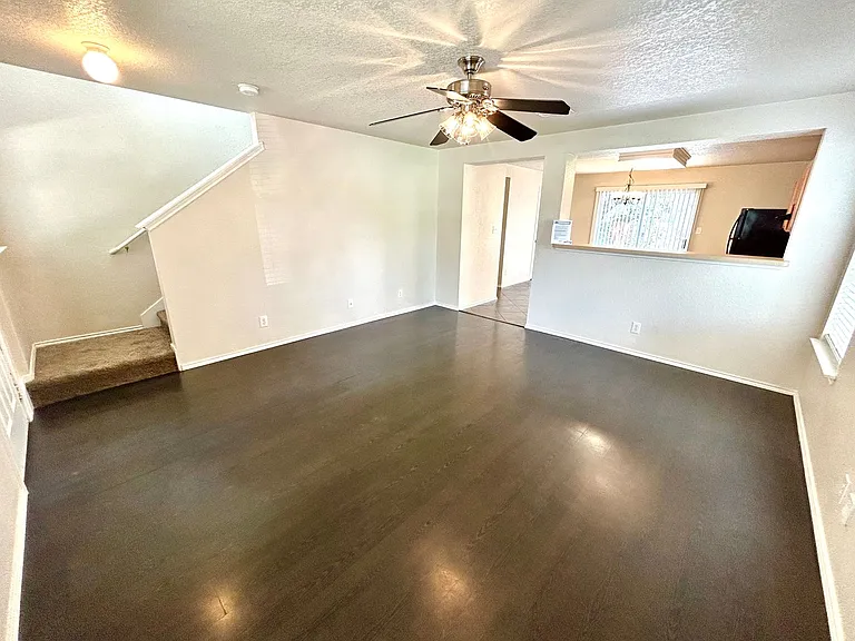 110 Jetlyn Dr — Photo 5