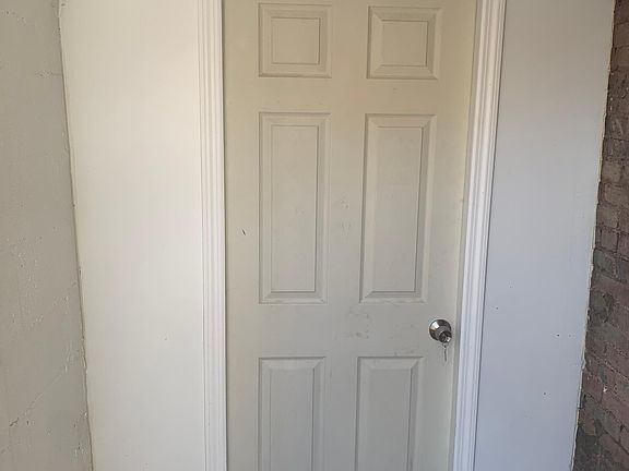 2nd image of 114 Buena Vista Ave #B