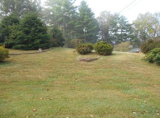 135 Grandview Ct, Franklin, NC 28734