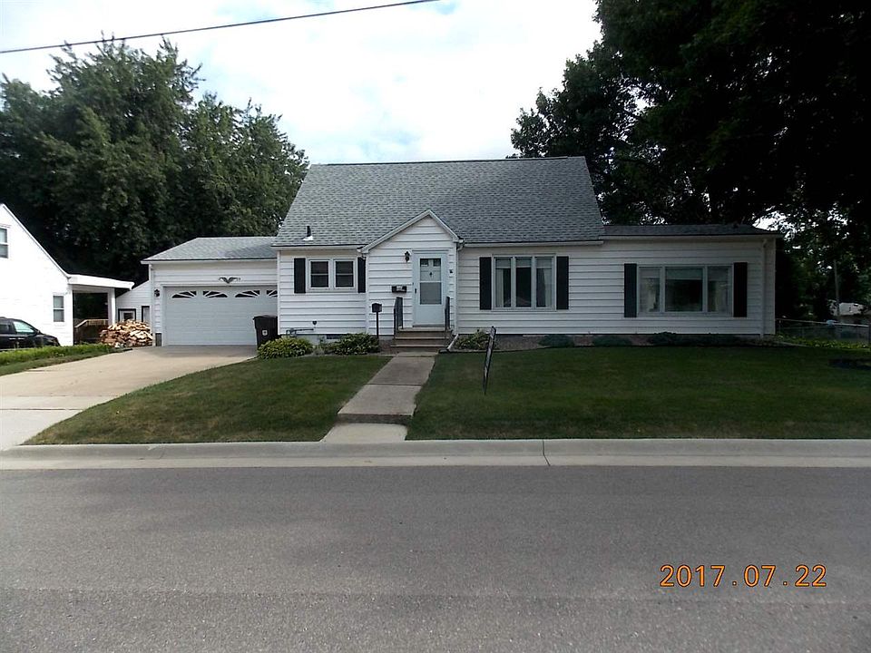 1st image of 1409 Parker St
