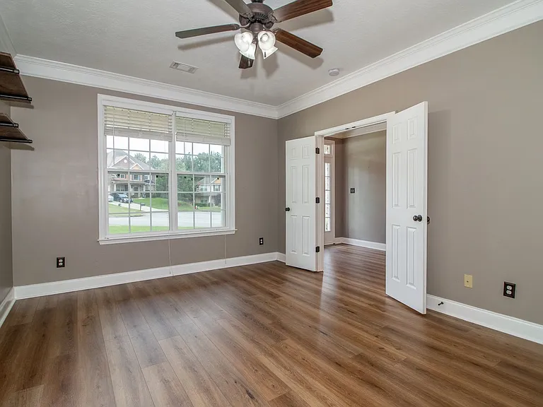 509 Hardwick Ct — Photo 9