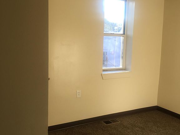 3rd image of 7174 Ogontz Ave APT B