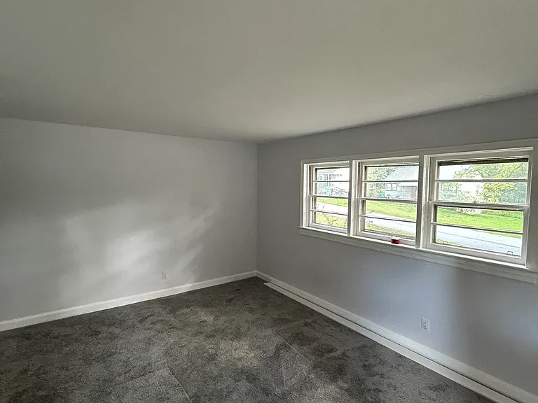 1500 Carolina St — Photo 6