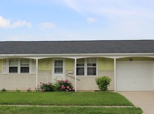 304 Anderson St, Manchester, IA 52057