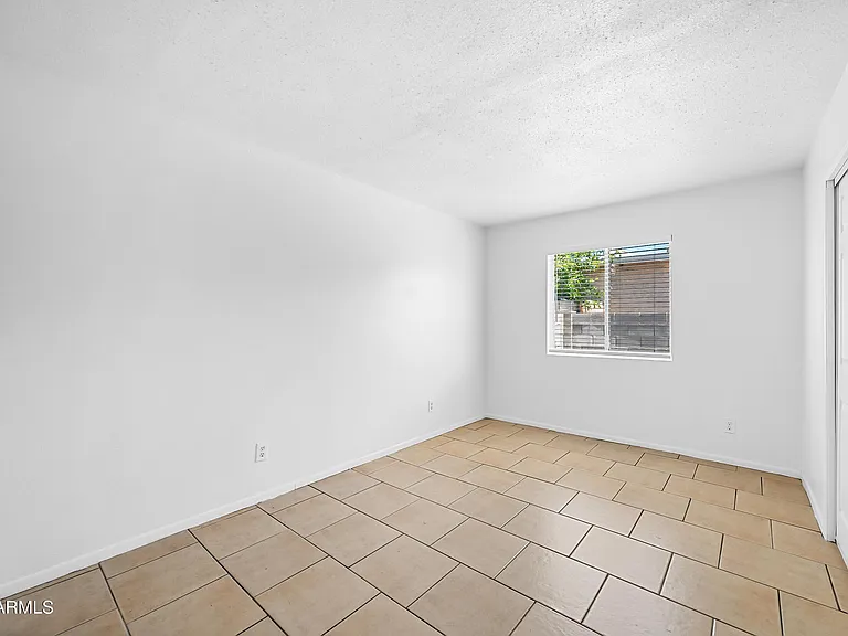 15601 N 27th St #46 — Photo 13