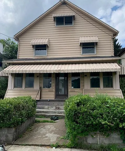 459 Stone St — Photo 1
