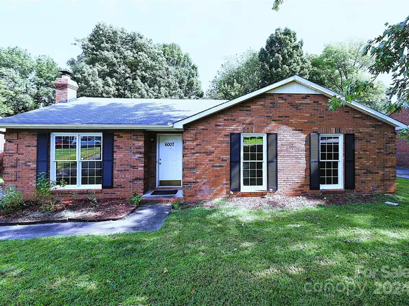 6007 Scots Bluff Dr, Charlotte, NC 28227