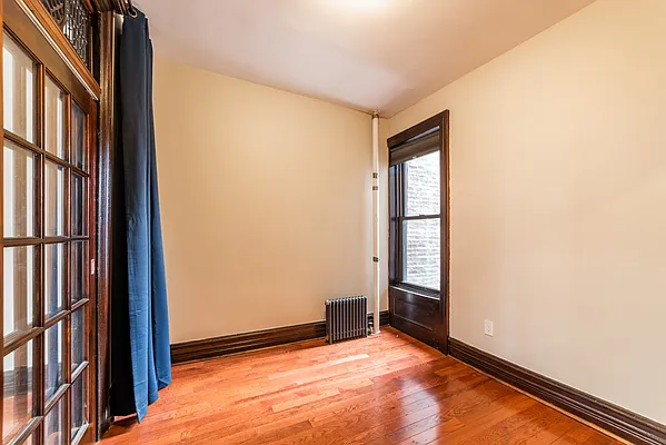 Rented by Joel Scharf, LREB | media 5