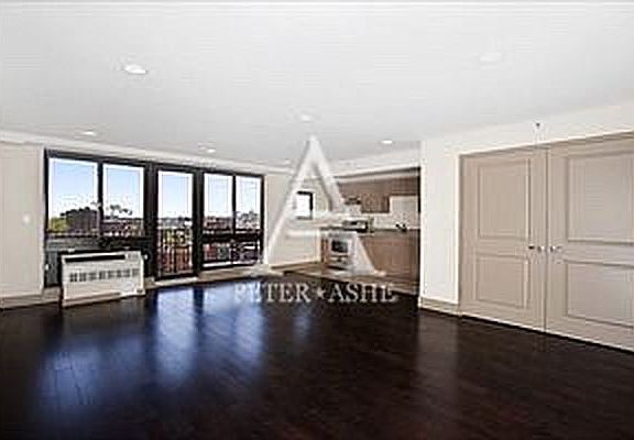 3rd image of 203 E 121st St APT 602