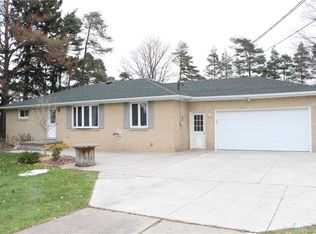 10861 Griswold Rd, Darien Center, NY 14040