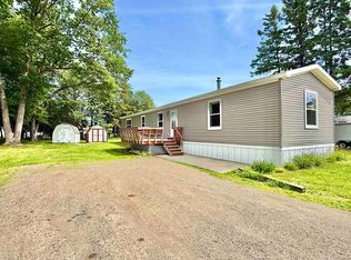 8467 P.5 Rd, Gladstone, MI 49837