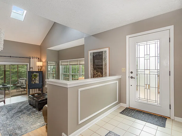 4203 Nantucket Dr — Photo 4