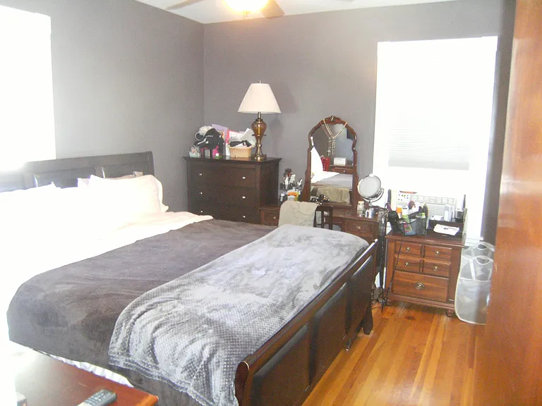 16 Sumner Ave — Photo 3