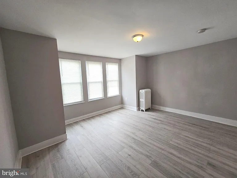 5109 N Fairhill St — Photo 18