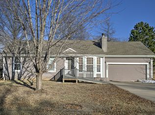 19855 Vine St, Spring Hill, KS 66083